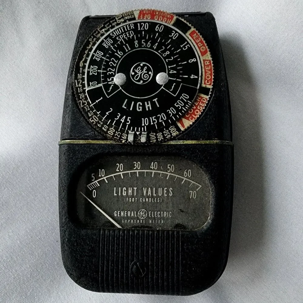 GE General Electric Vintage 1940s Photography Light Exposure Meter Model 8DW58Y4